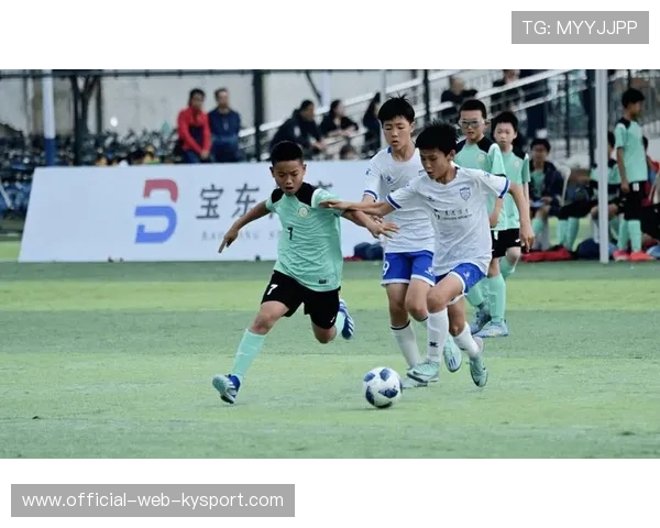 联赛鼓励基层俱乐部创新“青少年运动+教育”模式，开创体育发展新局面