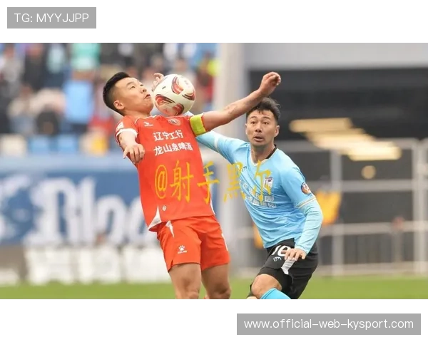 辽宁铁人中场回收不及时,对手二次进攻频频起脚 辽宁铁人中场回收不及时,对手二次进攻频频起脚